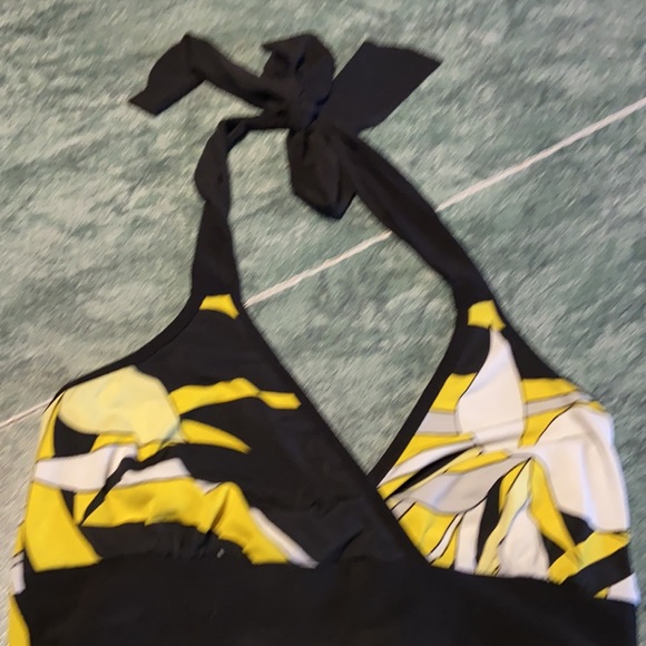 Taboo halter dress - Picture 7 of 8